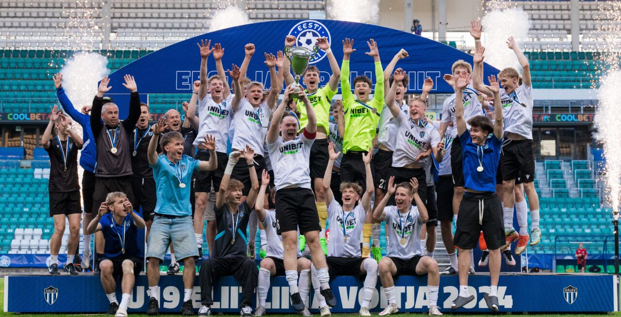 Banner U19 winners