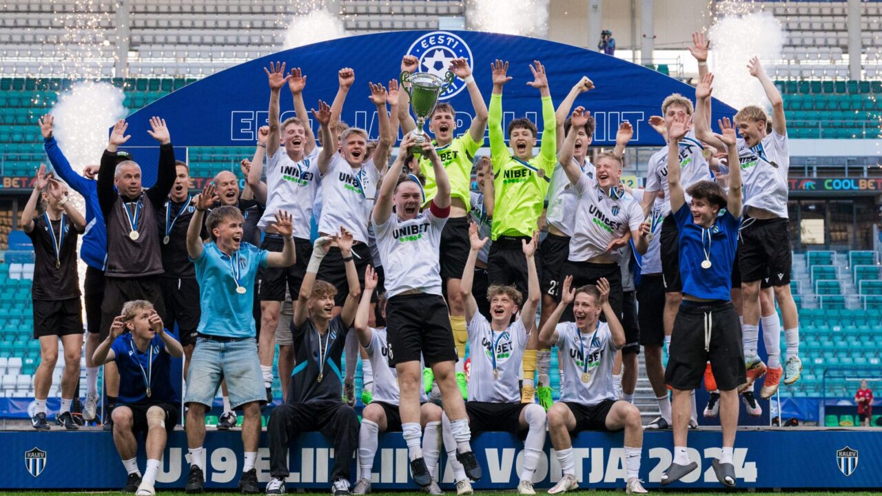 Banner U19 winners